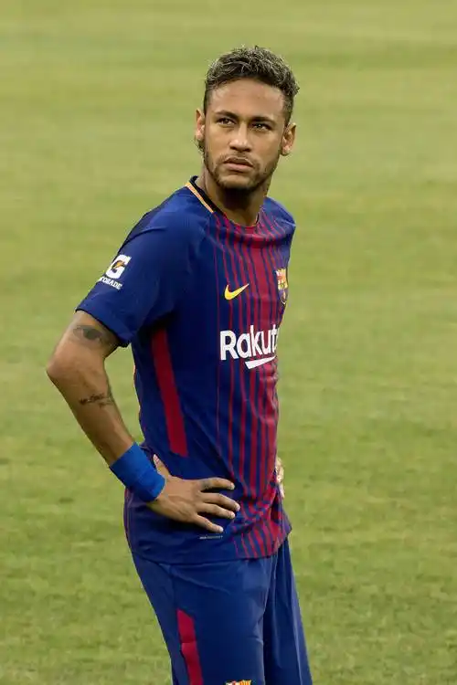 赛中立足 赛中立足