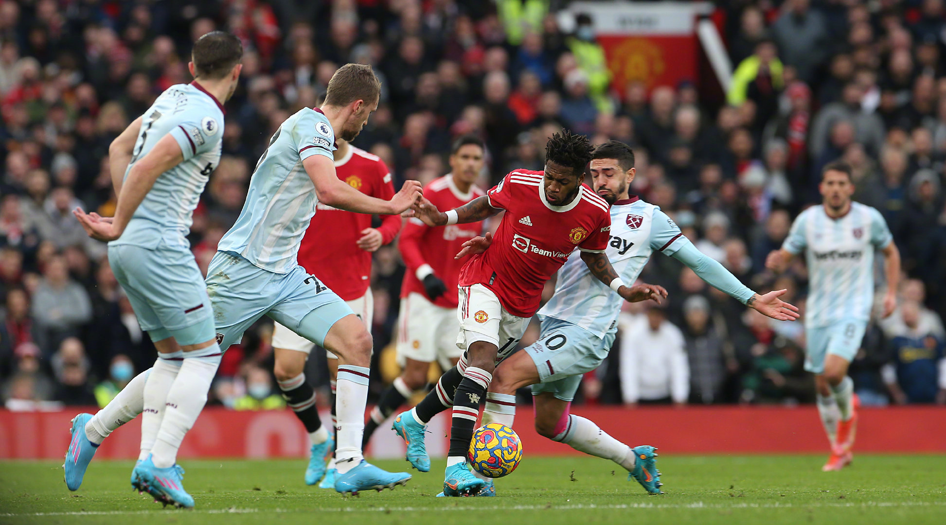 对赛场表现 对赛场表现