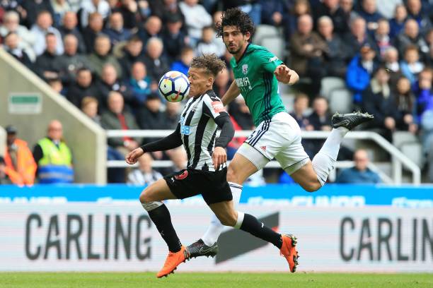 起了球迷和 起了球迷和